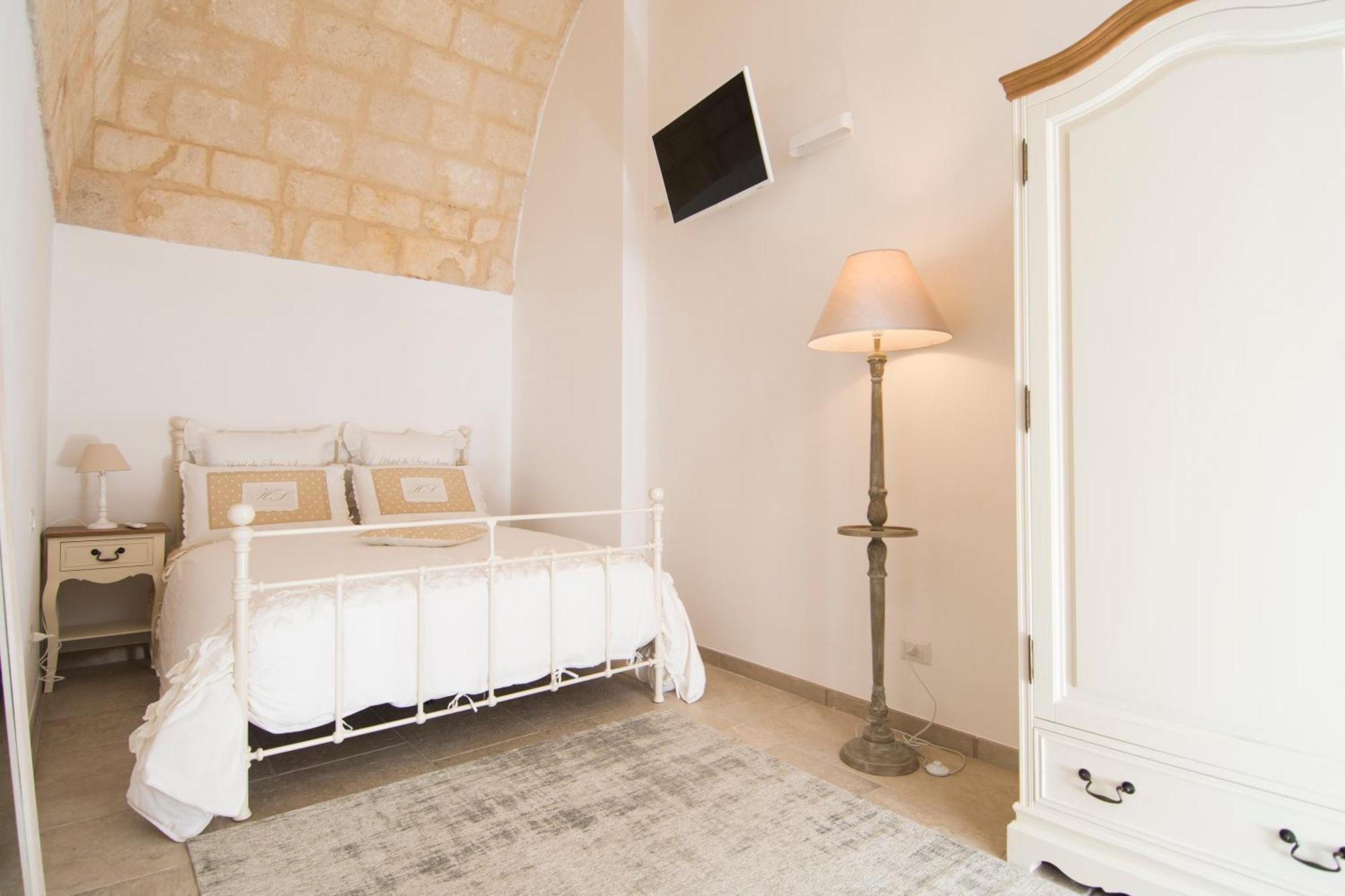 Dimora Via Vitti - Puglia Mia Apartments Monopoli Buitenkant foto