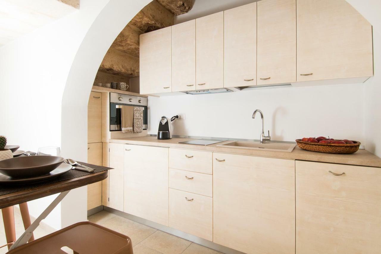 Dimora Via Vitti - Puglia Mia Apartments Monopoli Buitenkant foto